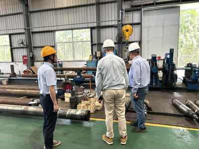 深远客户莅临工厂现场交流指导，共探钻井技术新发展